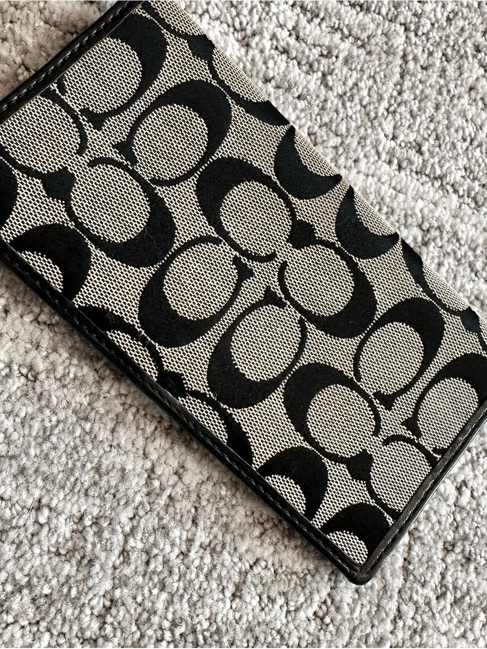 Designer-Style Monogram Long Wallet in Black and Beige - Picture 2 of 7